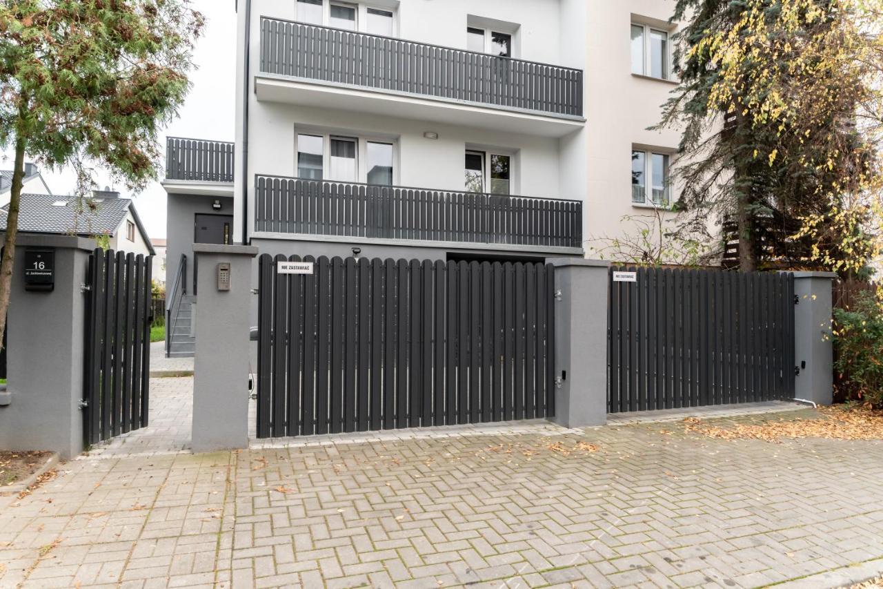 Uroczy, Przytulny Apartament Poddasze Radom Ngoại thất bức ảnh